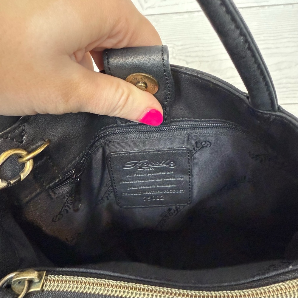 Fossil Vintage Black Pebbled Leather Satchel Crossbody Bag - Picture 10 of 10